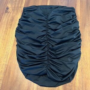 Black Ruched mini Skirt XL